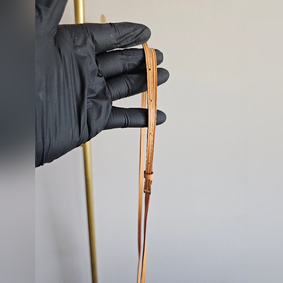 Louis Vuitton Walker Wallet Bag - Picture 15 of 15